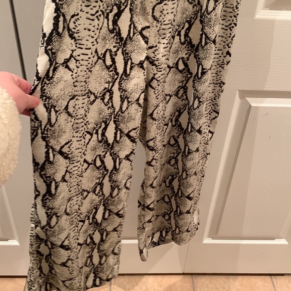 Jumpsuit - Picture 3 of 4